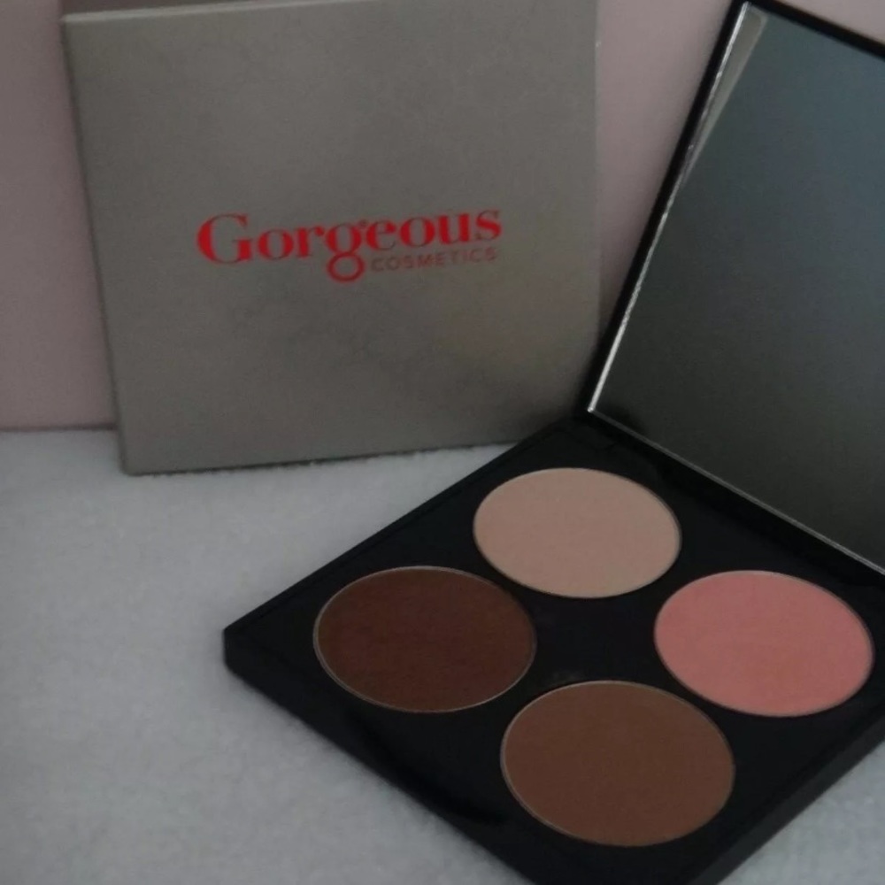 Gorgeous Cosmetics Spring Essentials Eyeshadow Palette - $59 Value!